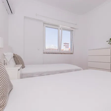 T2 Furnished In Central Lisbon, Portugal Apartment Lisbon